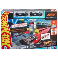 Hot Wheels Formula 1 Grid Start track set with 2 1:64 scale F1 cars