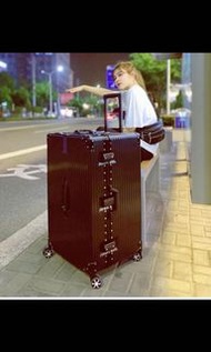 全新14至80 吋以上，黑色同其他色行李箱，歡迎問價