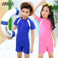 AMILA ชุดว่ายน้ำเด็กเด็กชายและชุดวันพีชหญิงชุดว่ายน้ำเด็กชุดว่ายน้ำผู้ชายอาบแดด (พร้อมหมวกว่ายน้ำ)