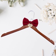 Wedding Clothes Hanger Custom Chinese Wedding Bride and Groom Solid Wood Retro 结婚喜字中式衣架实木复古
