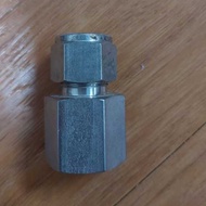 DK-LOK DCF-8-8N-5 Connector 1/2" OD x 1/2" FNPT