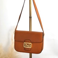 【 日本直送 名牌中古包 】CELINE સેલિન 側背包 棕色 馬車圖案 皮革 vintage 古董 pejihj