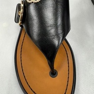 Chanel全新未穿牛皮+珍珠logo的絕美涼鞋