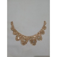 Sequin mote collar R01