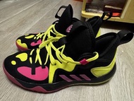 Adidas Harden Stepback 2 籃球鞋Core Black / Shock Pink / Team Solar Yellow