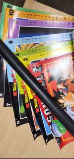 龍珠月歷及撲克牌兩副