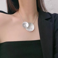 Saline round statement silver necklace Korean imported necklace/