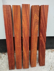 Papan / kayu ori 100 % asli rengas merah bisa custom ukuran