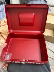 Supreme 17AW Lock Box 工具箱帶鎖收納盒