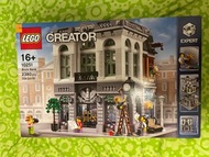 LEGO 10251  Brick Bank