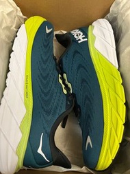 全新HOKA one one M Arahi 6