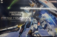 萬代 PG UNLEASHED RX-93 牛高達