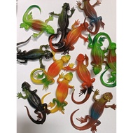 mini iguana prank toys ready stock