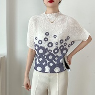 Issey Miyake new apparel Pleated Short Sleeve T-shirt 2023 Summer Womens Loose Plus Size Bat Sleeve 