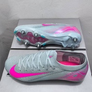 16 Elite SG CR7 Knitted Men's Soccer Shoes Outdoor Steel Nail Football Shoes