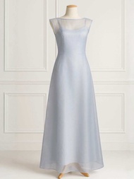 Lady glass skin grit dress