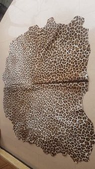 KULIT SAPI MOTIF LEOPARD LEMBARAN KARPET terlaris