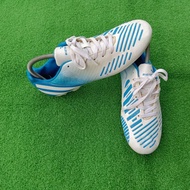 KASUT BOLASEPAK SAIZ 6UK