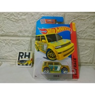 Hot Wheels Toyota Scion XB hw race hotwheels