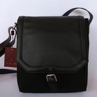 Tas Selempang Pria Aigner Canvas Black Flap Original