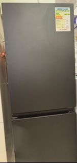 Panasonic 樂聲NR-B183W-B Easy Take 下置式變頻雙門雪櫃 右門鉸 黑色 闊497x高1350x深595毫米 香港行貨 (4級能源標籤)