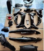 body motor.. cover body full set plus lampu yamaha jupiter z karbu lama warna hitam muraahh