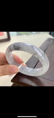 冰種玉鐲 天然翡翠玉鐲 A玉 手鐲 • 冰種烏雞翡翠貴妃鐲