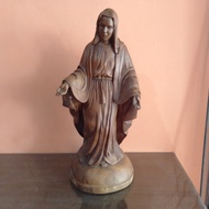 patung kayu Bunda maria