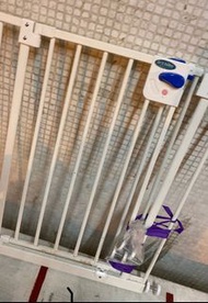 0/3 Baby 兒童安全門欄