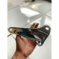 HONDA C70 EXHAUST MOUNT, C70 standard exhaust bracket, upluk minti Pitung long dragonfly