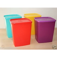 1.8L Large Square Rounds Tupperware Food Storage container