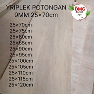 Plywood/wood plywood retail pieces size 25x70cm thickness 9mm.