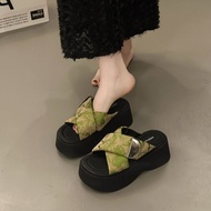 Women's Comfortable Thick-Sole Platform Sandals - Soft Sole & Height Increasing