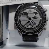 Jam tangan Omega x Swatch mission to earthphase original second