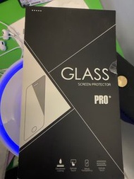 iPhone 11 玻璃Mon貼