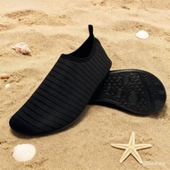 Ready Stock Aqua Shoes Summer Water Shoes Quick-Dry Rubber Beach Shoes For Women Men 1VEW P8QC
