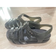 Used like new Crock Shoes fisherman Model Authentic From A Korean Shop.