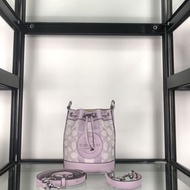 🎀Brand New Free Shipping💙Coach C8322 水桶包 手提包 手袋 斜挎包 單肩包｜Color 紫色｜Size 14x16.5x9 cm💙配件全齊適合送禮 嚴格檢測貨品絕對