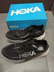 Hoka Rocket X 2 跑鞋
