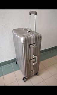 鋁合金行李箱