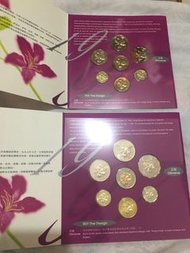 二套香港九七紀念幣，售價500