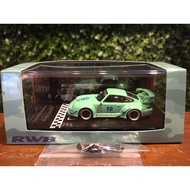 1/64 RWB RWB Porsche 911 (993) Idlers Lomianki #19 with Doll [MGM]