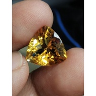Golden Citrinenatural 13 x 13 x 8 mm 5.85 Ct Yellow Gold Amethyst Triangle Cutting Original Triangle