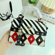 กระเป๋าสะพายข้าง + ถือ + สายยาว   RE-EDIT WONDER RAY TOP xs  ขนาด ฐาน  7.5 นิ้ว สูง 5.5 นิ้ว