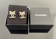 Chanel 蝴蝶 CC 鑽石耳環