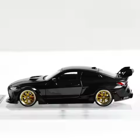 SW 1:64 BMW G82 G84 M4 Full Carbon Pattern Alloy Car Model