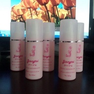 Wig hair detangle and shine spray