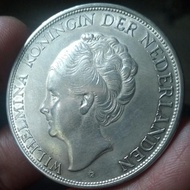 Koin perak 2.5 gulden wilhelmina 1943 masih lustre.