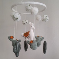 嬰兒房波希米亞風裝飾、羊駝嬰兒床音樂鈴、新生兒與新手爸媽贈禮