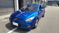 2011年 Hyundai i30 《認證售價13.5萬》全車無待修處內裝完整無破損，低里程數 實跑57786公里有定期保養可長途沒問題。第三方專業認證附上車輛鑑定報告書，車況公開透明。配置：排氣量1